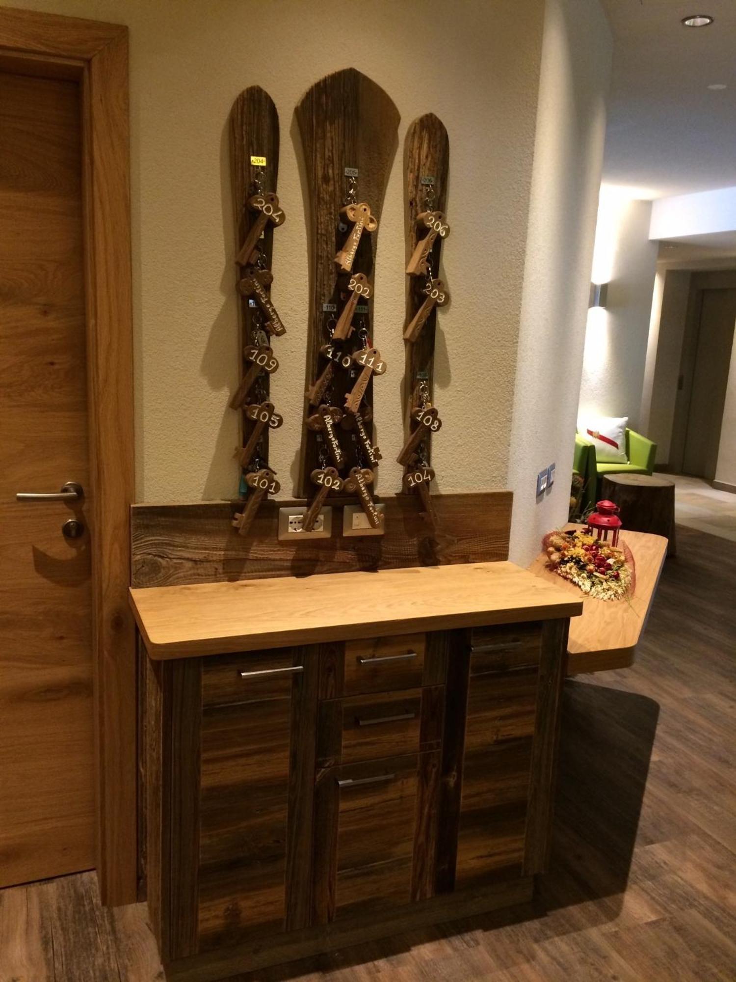 Hotel Fortini 마돈나 디 캄필리오 외부 사진