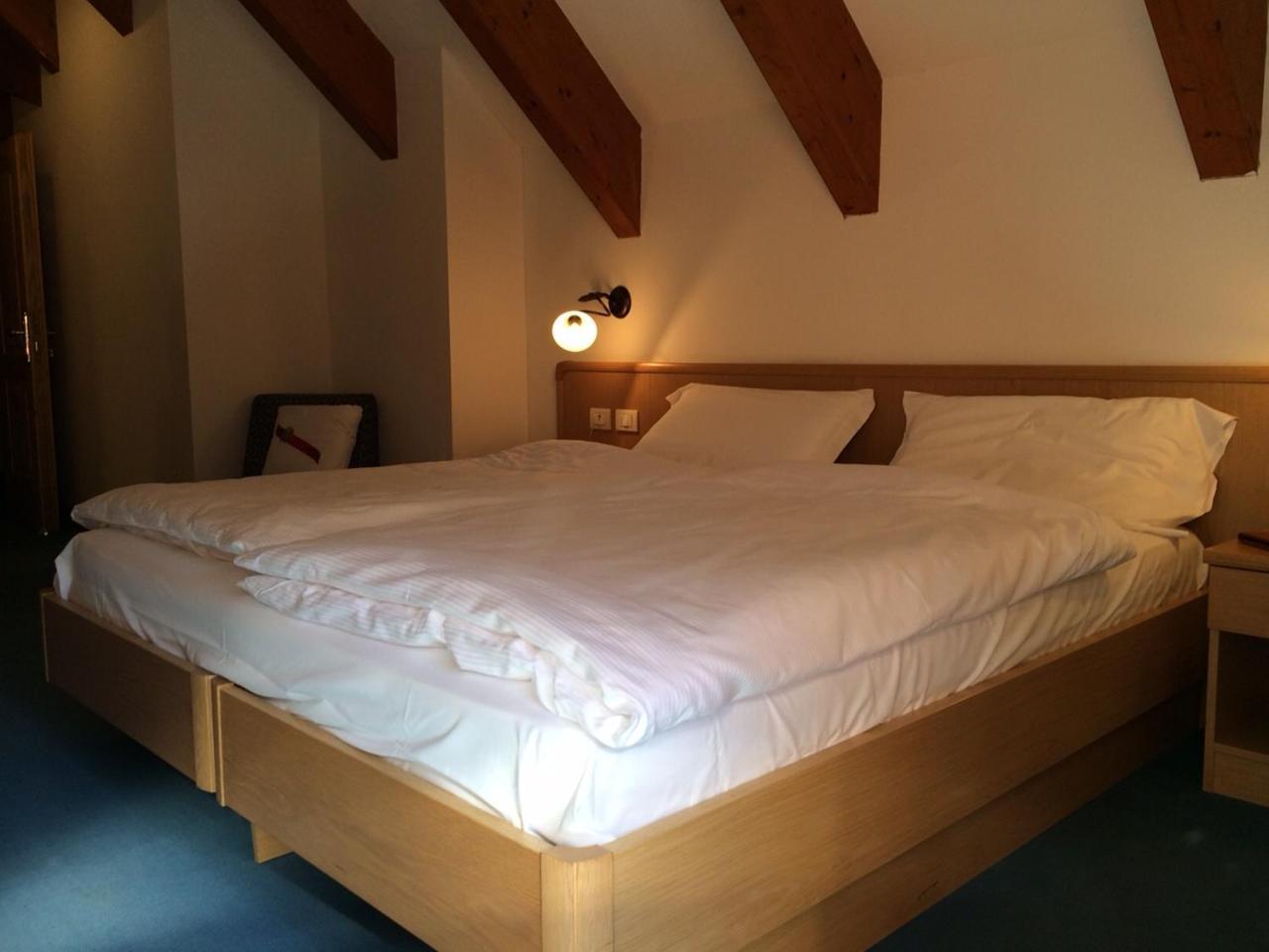 Hotel Fortini 마돈나 디 캄필리오 외부 사진