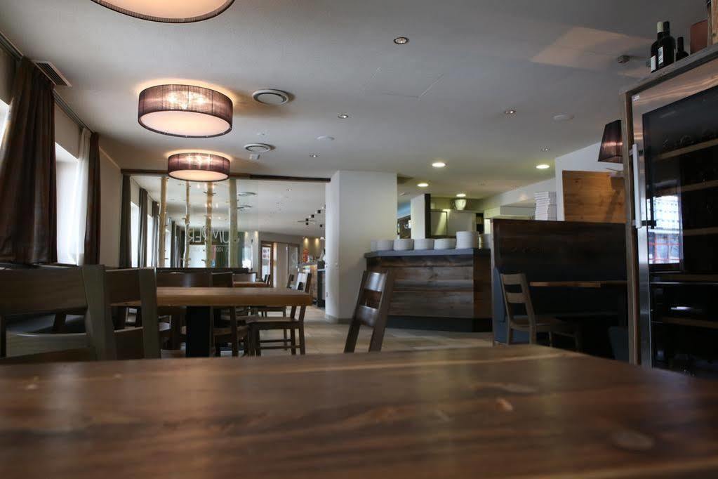 Hotel Fortini 마돈나 디 캄필리오 외부 사진